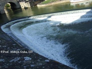 Water-Cascade-near-Pulteney-Bridge-%20Bath%20(UK)-Abhijit-Guha.JPG